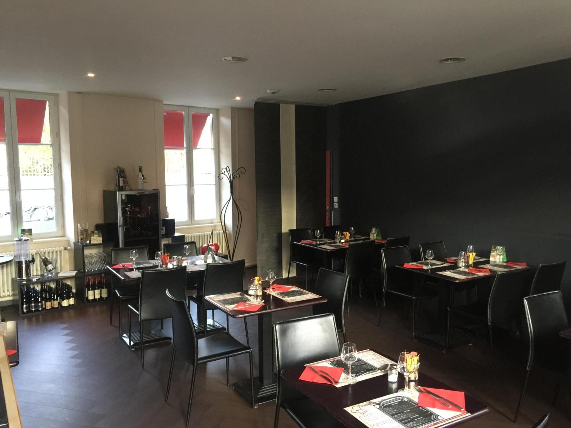فندق Au Pere Tranquille Tinchebray-Bocage المظهر الخارجي الصورة