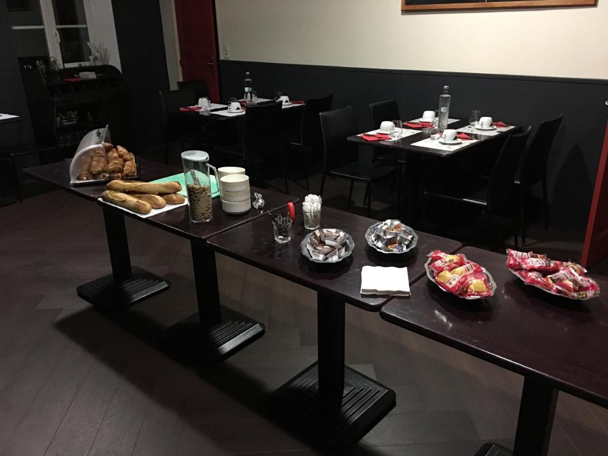 فندق Au Pere Tranquille Tinchebray-Bocage المظهر الخارجي الصورة